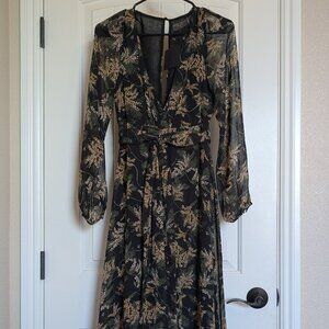 NWT Dress Forum Floral floor length dress Women's Size Medium